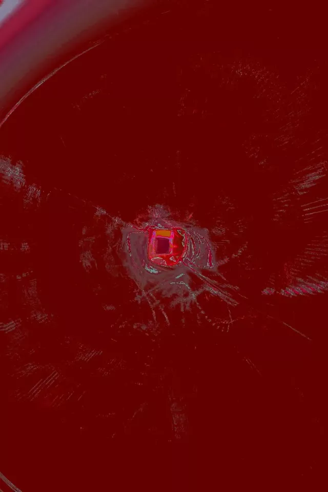 深紅霓虹隧道漩渦 VJ Loop 2:3 照片直向 60fps 螢幕保護程式