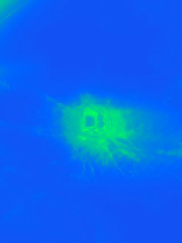 3:4 Vertical 60fps Neon Tunnel Screensaver - Vibrant Turquoise Helix Live Wallpaper